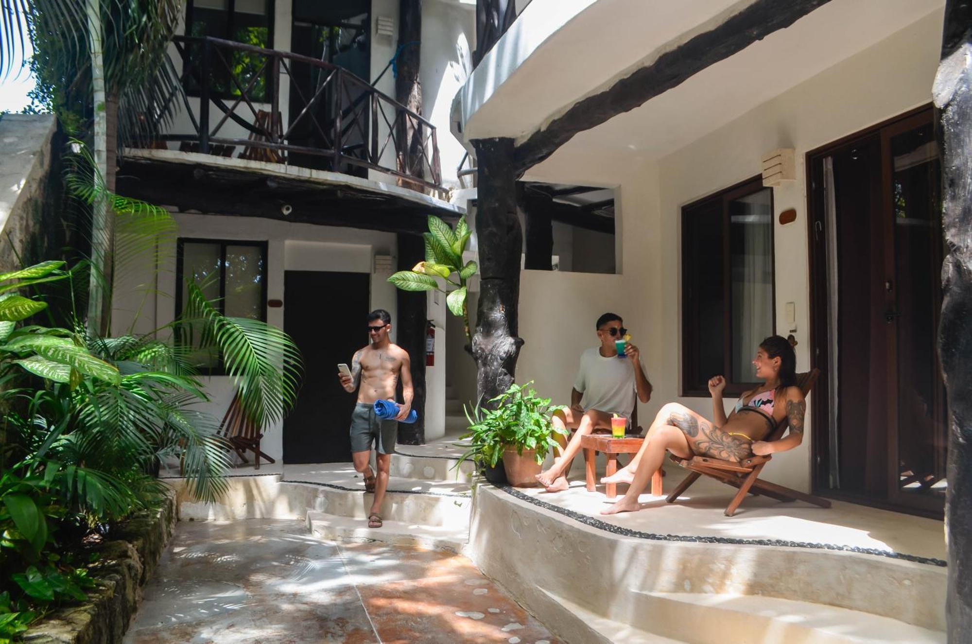 Siesta Fiesta Hotel Adults Only - 5Th Avenue Playa del Carmen Esterno foto